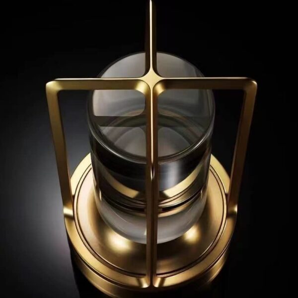 Portable Metal Table Lamp for Indoor/Outdoor .Rechargeable Cordless LED Lamp. 3-Colour Infinitely Dimming Battery Powered Small Desk Lamp. Restaurant/Bedroom/Bar/Coffee Shop/Camping Light (Gold)